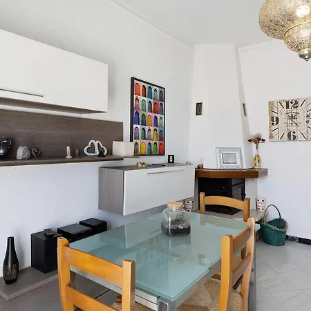 Shefa 8 Apartment Pietra Ligure
