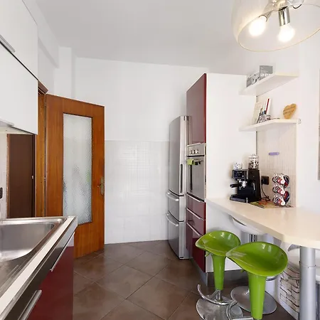 Shefa 8 Pietra Ligure