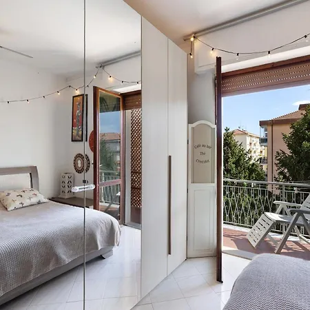 Apartment Shefa 8 Pietra Ligure